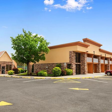 Howard Johnson By Wyndham North Plainfield Exterior foto
