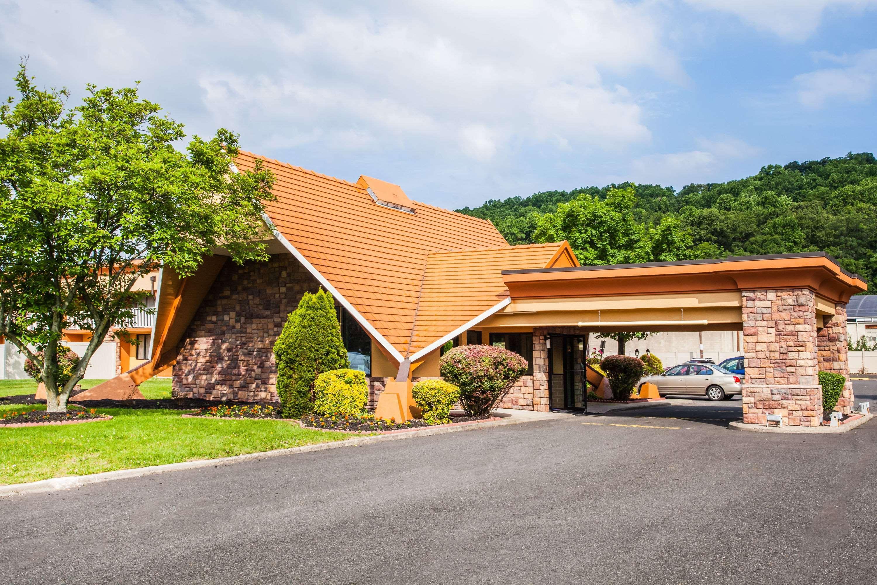 Howard Johnson By Wyndham North Plainfield Exterior foto